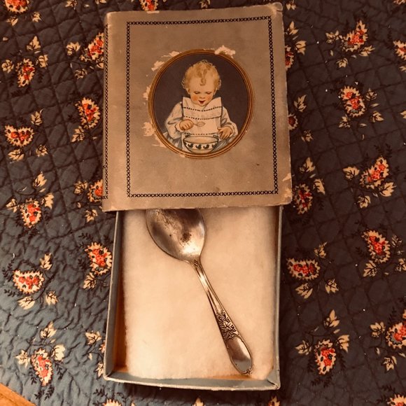 Vintage Wm. Rogers Baby Spoon w/Original Box - Picture 5 of 6